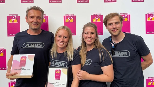 Das Team rund um das ABUS Granit Super Extreme 2500 &copy; ABUS
