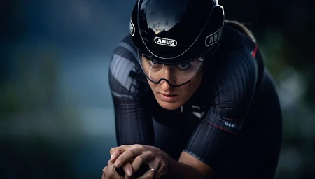 Triathletin Daniela Bleymehl &copy; ABUS